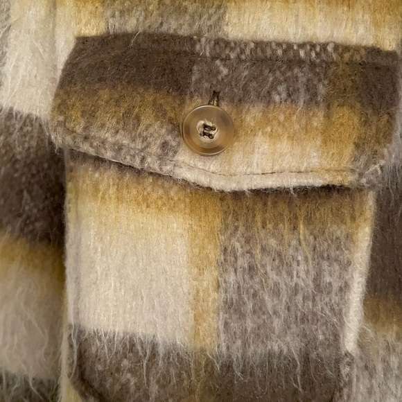 ONLY shaggy shacket - Picture 3 of 5